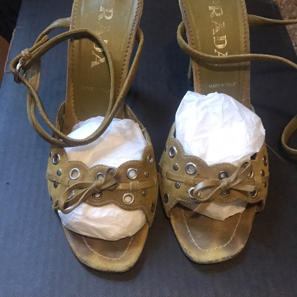 Prada green suede heels size 38.5 - Picture 6 of 8